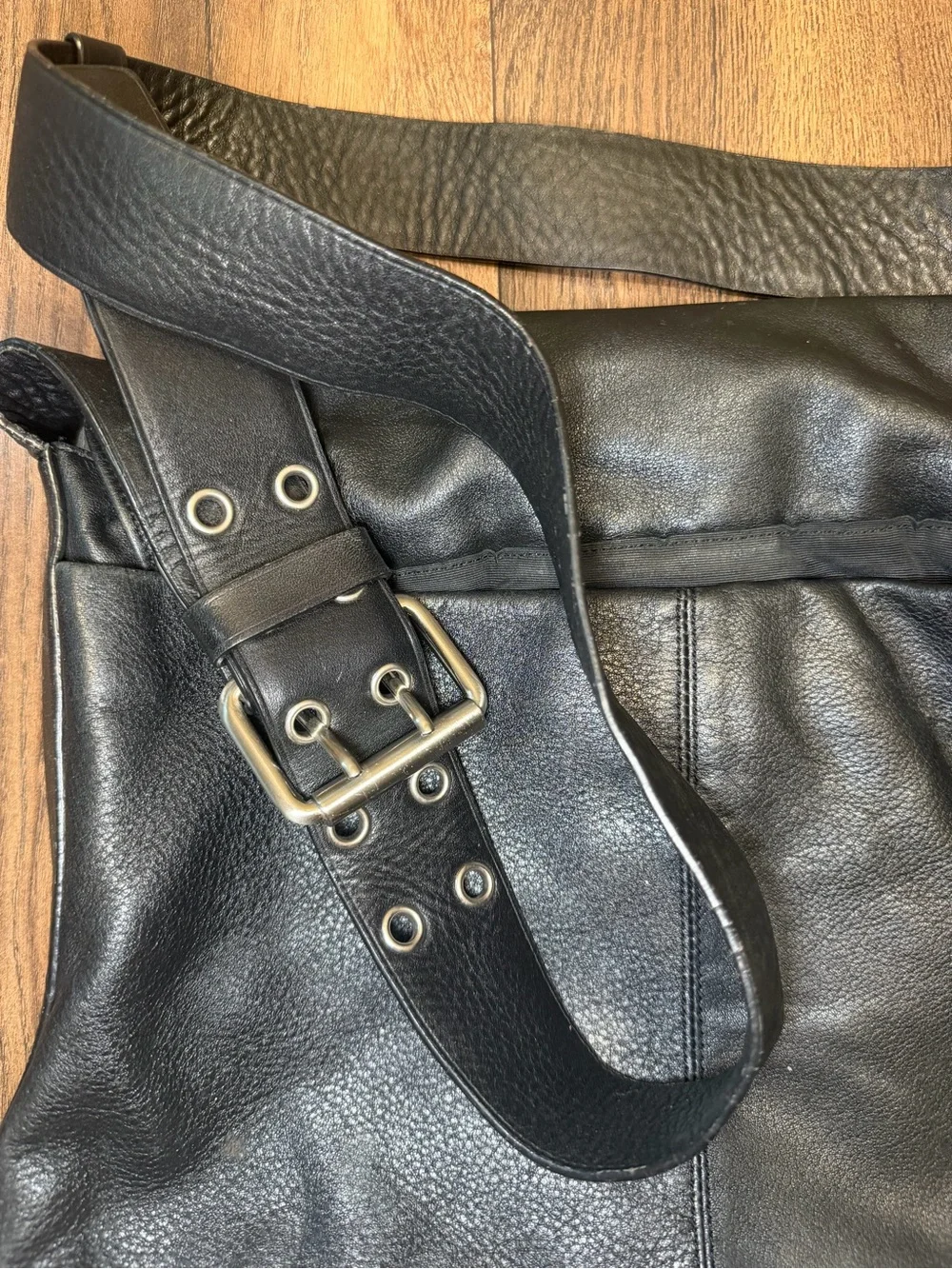 Kenneth Cole Vintage Messenger Leather Shoulder Bag Black Adjustable Strap